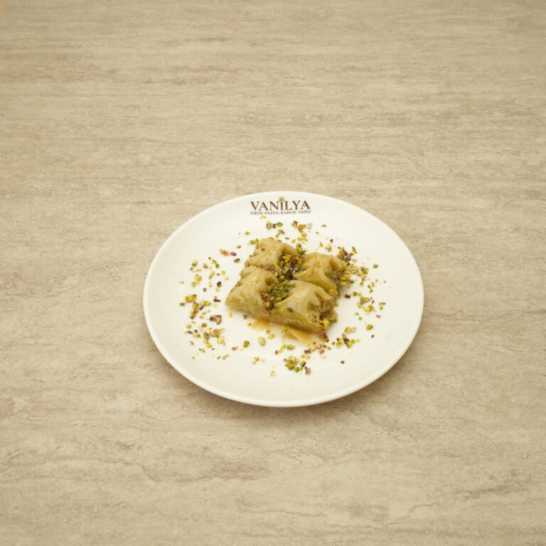 Fıstıklı Baklava Kg
